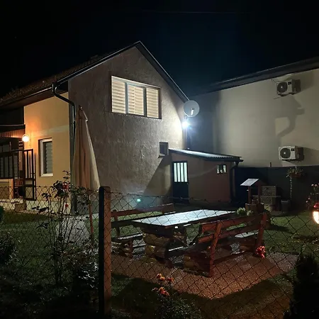 Villah Weekend House